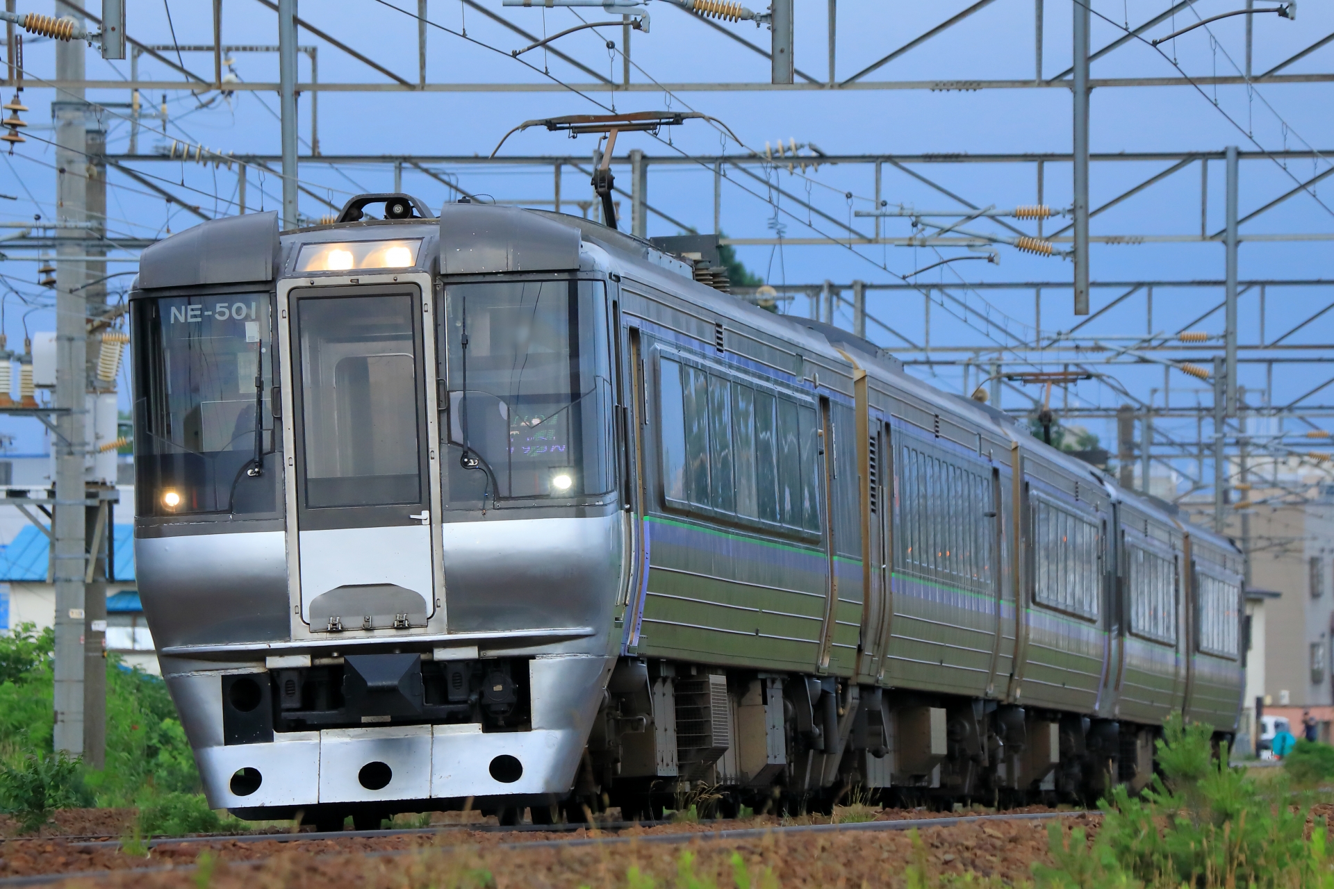 電車・鉄道クイズ（785系）