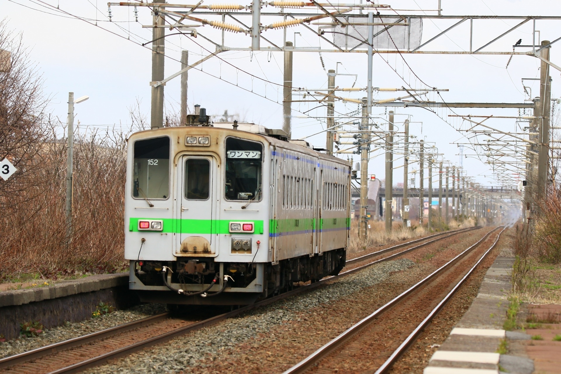 電車・鉄道クイズ（キハ143形）